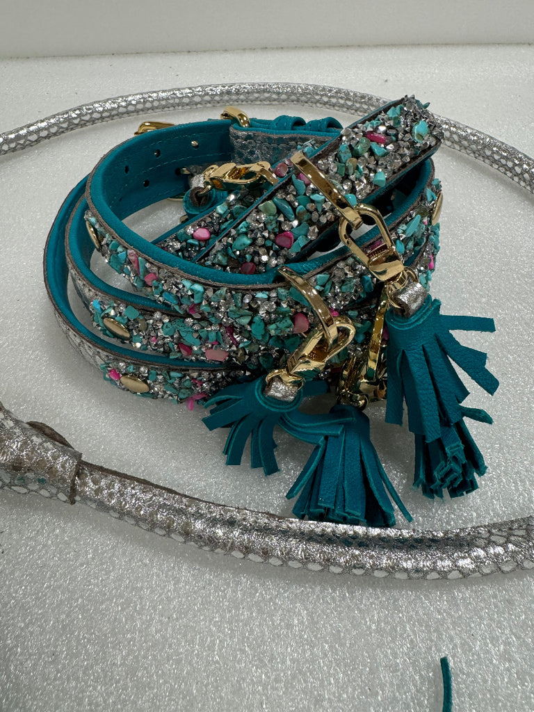 Collier en cuir fait main avec pierres